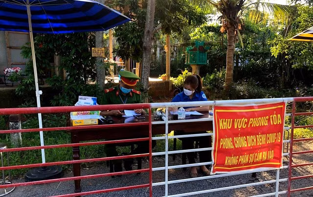 COVID-19 sang 10/11: 3.350 ca nang, F0 tang nhanh-Hinh-2