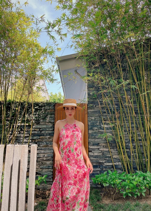 Nữ diễn viên sinh năm 1990 thấy mình đẹp hơn khi là một người phụ nữ tự do và độc lập cũng như hoàn thiện hơn về tính cách, tâm hồn, cuộc sống, kinh tế.