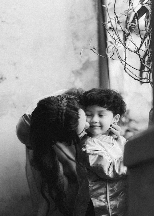 Huyền Lizzie và chồng cũ giữ mối quan hệ bạn bè. Cả hai phân chia thời gian ở cùng và chăm sóc con.