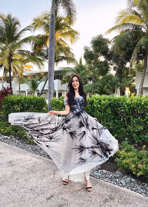 Theo chuyên trang sắc đẹp Missosology, năm nay ban giám khảo rất khó khăn để có thể chọn ra 27 người đẹp tài năng nhất tham dự vào vòng bán kết. Ảnh: FB Đỗ Thị Hà