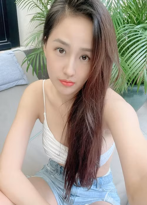 Mai Phương Thúy sở hữu cánh tay thon sau quá trình giảm cân. Ảnh: FB Mai Phương Thúy