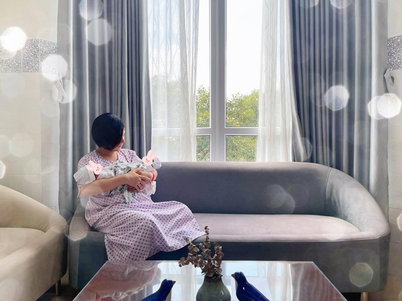 Do mang song thai trong thời kỳ dịch bệnh, Vân Trang gặp khó khăn trong quá trình khám thai nhưng trộm vía sức khỏe cô ổn định, thai nhi phát triển đủ ngày tháng. Ảnh: FB bệnh viện T.D