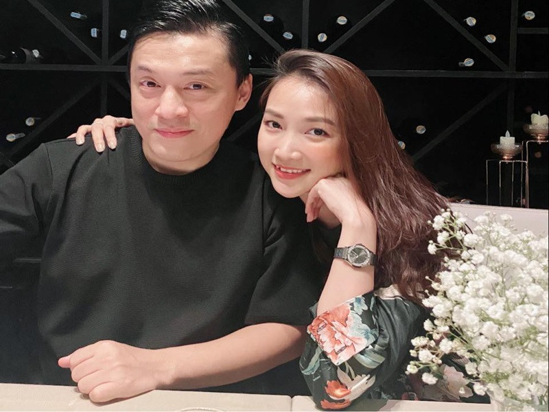 Lam Trường kết hôn với Ngô Ý An năm 2004. Cả hai có một cậu con trai tên Kiến Văn trước khi đường ai nấy đi. Năm 2013, nam ca sĩ công khai hẹn hò Yến Phương. Cô sinh năm 1991, kém Lam Trường 17 tuổi. Năm 2014, Lam Trường và Yến Phương làm đám cưới.