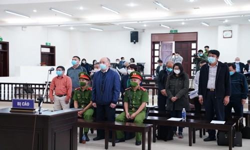 De nghi y an voi cuu Tong giam doc Cong ty Gang thep Thai Nguyen