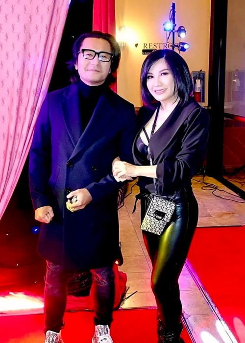 Trizzie Phương Trinh được khen trẻ trung hơn với mái tóc ngắn.