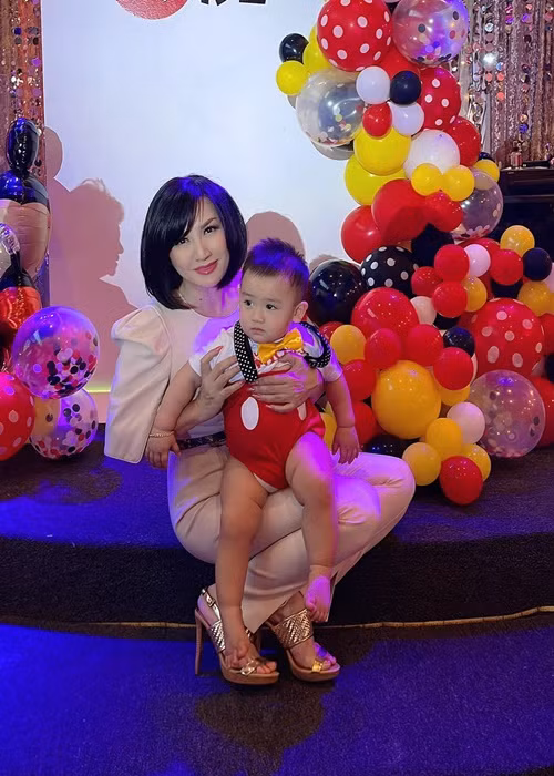 Trizzie Phương Trinh dự tiệc sinh nhật con trai út của Wendy cách đây ít ngày.