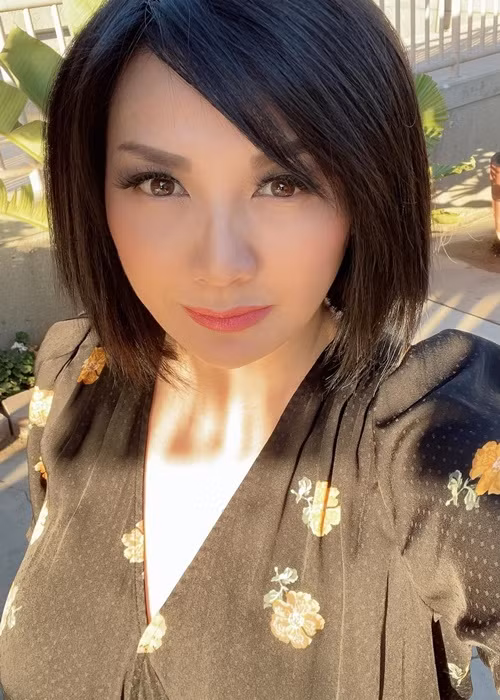 Trizzie Phương Trinh đã bước sang tuổi 55 và từng 3 lần sinh nở.