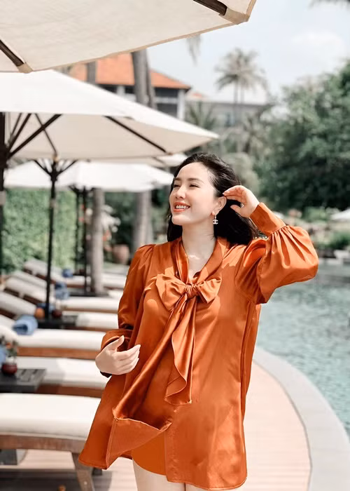 Cách đây 6 tháng, rộ tin đồn Bảo Thy mang bầu bởi cô liên tục lộ vòng hai lùm lùm.