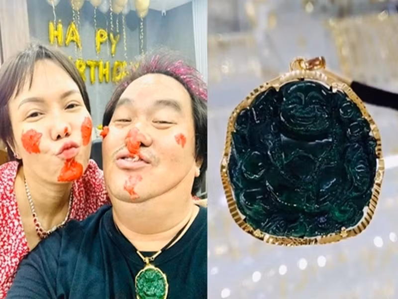 Hồi năm 2020, nhân kỷ niệm sinh nhật 2 năm công ty, Việt Hương mua sợi dây chuyền 2 cây vàng tặng Hoàng Mập. "Em ấy hứa 1 năm tặng 1 cây. Vậy sang năm được 3 cây. Vậy 100 năm sau Hoàng Mập được bao nhiêu cây vàng", Hoàng Mập chia sẻ. Ảnh: Vietnamnet