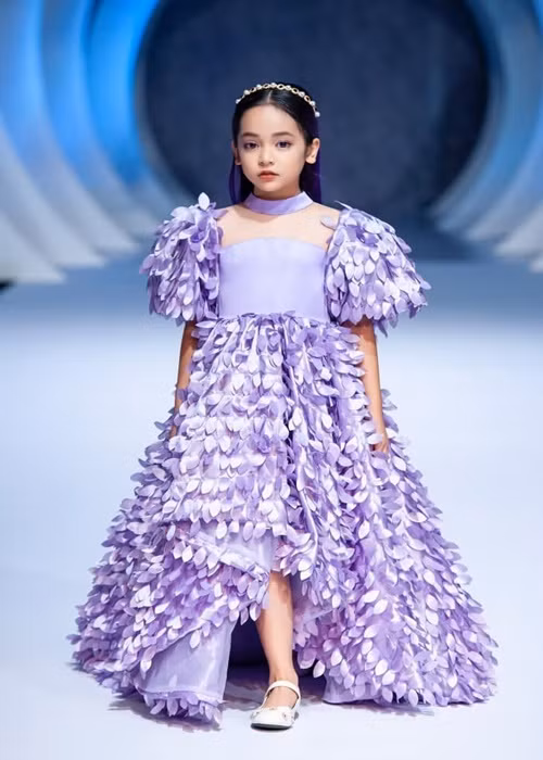 Nữ diễn viên nhí sinh năm 2011, tại Hà Nội. Ngoài đóng phim, em còn làm người mẫu. Ảnh: FB Chu Diệp Anh