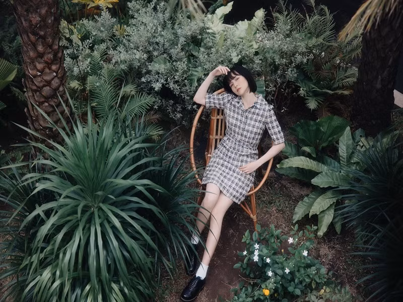 “Tú tự nhủ với lòng mình rằng sẽ cố gắng, cố gắng thật nhiều hơn nữa để cống hiến những điều tuyệt vời nhất dành đến cho những ai đã và luôn đặt sự kỳ vọng cùng tình yêu thương to lớn vào Tú. Sẽ mãi mãi như ngày hôm qua, chỉ có tình yêu thương là nhiều hơn mỗi ngày nhé, những tâm hồn xinh tươi ngoài kia”, Hải Tú viết. Ảnh: FB Hải Tú