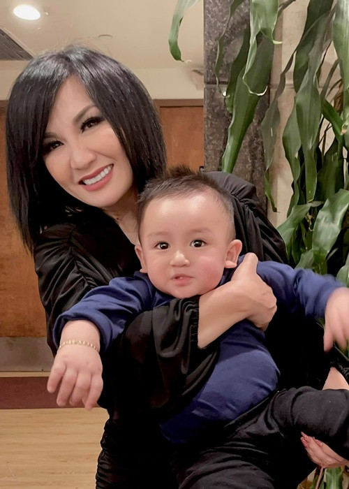 Vợ cũ của Bằng Kiều liên tục cập nhật hình ảnh tổ ấm nhỏ của Wendy.