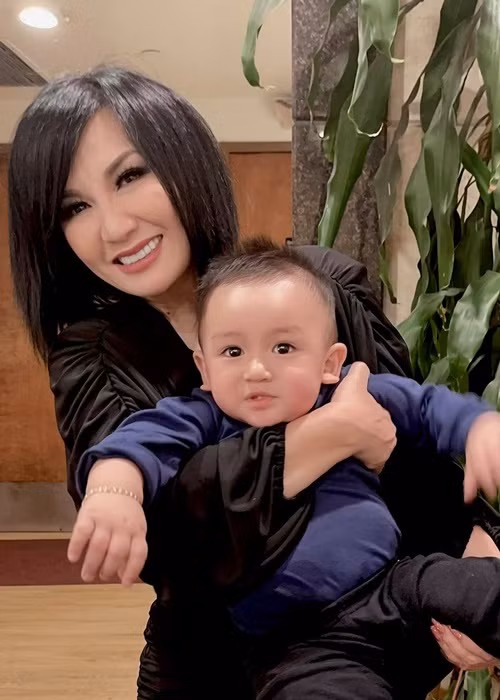 Vợ cũ của Bằng Kiều liên tục cập nhật hình ảnh tổ ấm nhỏ của Wendy.