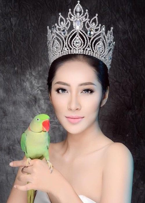 Sau những ồn ào của Hoa hậu Đại dương 2017, Thu Thảo quyết tâm từ bỏ danh hiệu Hoa hậu Đại dương. Cô cảm thấy danh hiệu Hoa hậu Quốc tế Việt Nam 2014 xứng đáng hơn. Ảnh: FB Thu Thảo