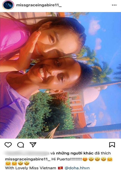 Đại diện Rwanda khen Đỗ Thị Hà là cô gái đáng yêu. Ảnh: Yan