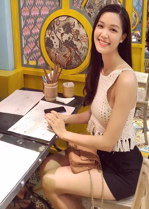 Năm 2019, Thùy Dung thông báo đang quen bạn trai người Việt. Trong cuộc phỏng vấn với Vietnamnet, người đẹp cho biết, cả hai bên nhau đã lâu và gia đình hai bên đều ủng hộ. Thùy Dung chia sẻ thêm, nửa kia là người tâm lý, luôn bên cạnh, thấu hiểu và ủng hộ cô. Ảnh: VOV