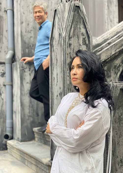 Nữ ca sĩ chia sẻ những khoảnh khắc đời thường bên nửa kia.