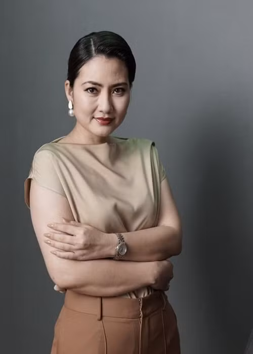  Ngọc Lan tăng 9 kg do tác dụng phụ của việc truyền nước biển trong những lần nằm viện năm 2020 và ăn uống thoải mái trong 4 tháng ở Hà Nội đóng phim “Mặt nạ gương”.