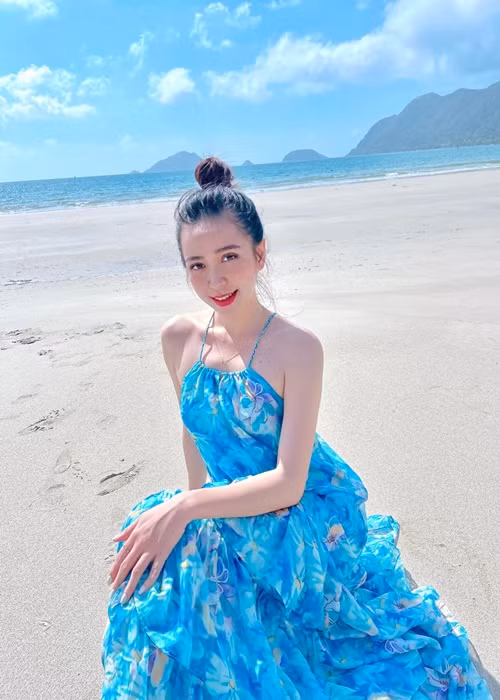 Nữ diễn viên sinh năm 1993 sở hữu gương mặt xinh đẹp với đôi mắt biết nói, khuôn miệng duyên dáng. Ảnh: FB Kim Oanh