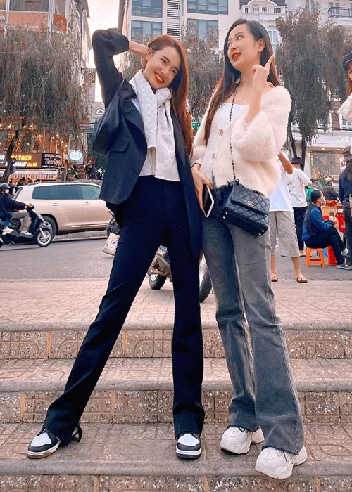 Cô có mối quan hệ khá thân thiết với Nhã Phương. Ảnh: FB Kim Oanh