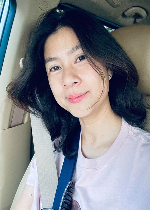 Kim Thư đang nộp đơn trình báo công an về việc bị chủ nợ của chồng cũ đe dọa, tấn công gây ảnh hưởng lớn đến cuộc sống của cô và người thân. Ảnh: FB Kim Thư