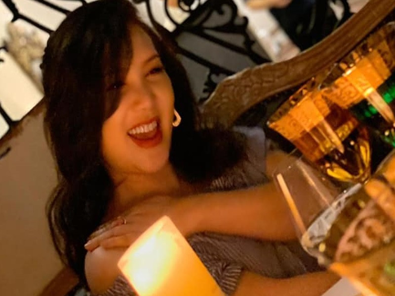 Mộng Vân kết hôn với một doanh nhân người Hong Kong hơn cô đến 17 tuổi. Hai người có 3 người con chung: 2 trai, 1 gái. Năm 2017, Mộng Vân tiết lộ cô đã ly hôn và về Việt Nam sống hẳn. Ảnh: FB Mộng Vân