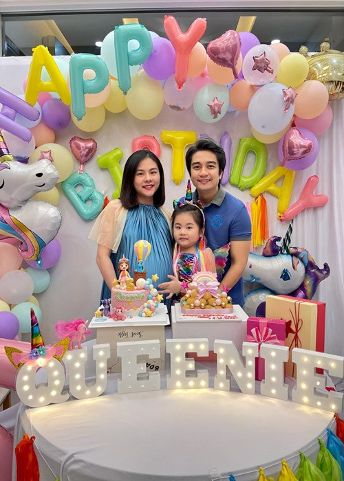 Nữ diễn viên phim “Thiên mệnh anh hùng” kết hôn năm 2016. Sau khi lập gia đình, cô hạn chế tham gia hoạt động nghệ thuật để tập trung chăm lo cho tổ ấm nhỏ của mình cũng như công việc kinh doanh.