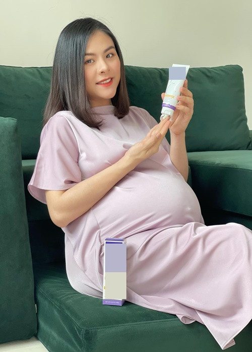 Vân Trang nghén nặng từ tháng thứ 2 đến tháng thứ 4 của thai kỳ. Sau đó, sức khỏe của cô trở lại bình thường.