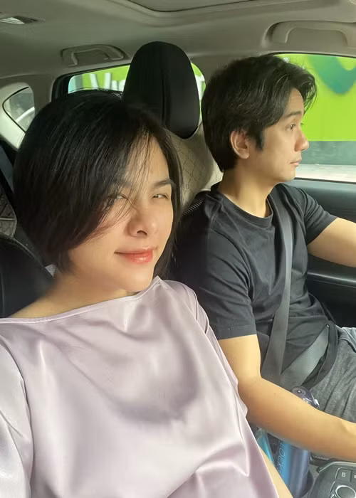  Vân Trang sinh đôi vào ngày 1/11. Hiện tại, nữ diễn viên chưa tiết lộ giới tính của cặp song sinh.