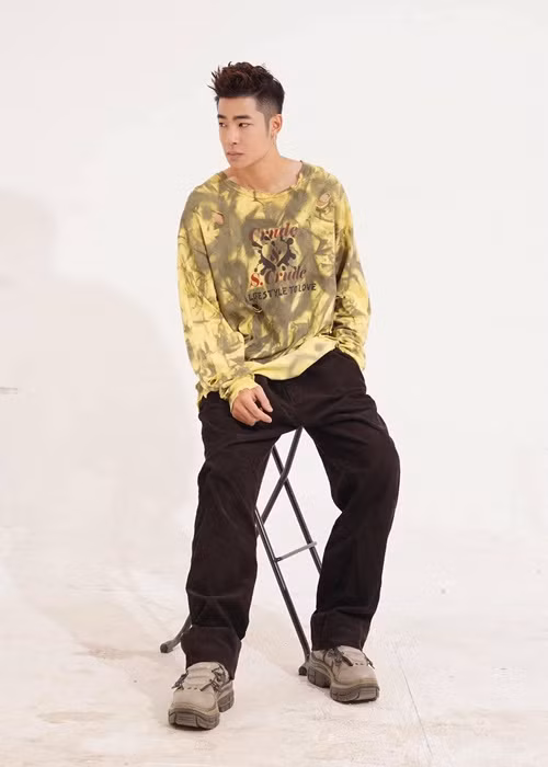 Trong một bài phỏng vấn với Vietnamnet, Võ Hoài Nam tiết lộ con trai Hoài Vũ là người tình cảm, thường tâm sự với nam diễn viên về nghề cũng như nhờ bố góp ý cách diễn xuất trong các vở diễn tại trường.