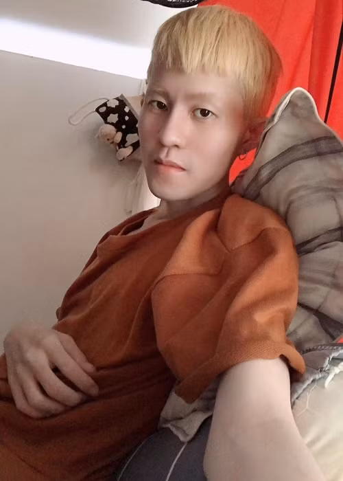 Năm 2015, Chí Thành đăng quang ngôi vị quán quân Ngôi sao phương Nam. Sau cuộc thi, anh vẫn theo đuổi âm nhạc nhưng chưa có sản phẩm gây chú ý. Ảnh: FB Chí Thành