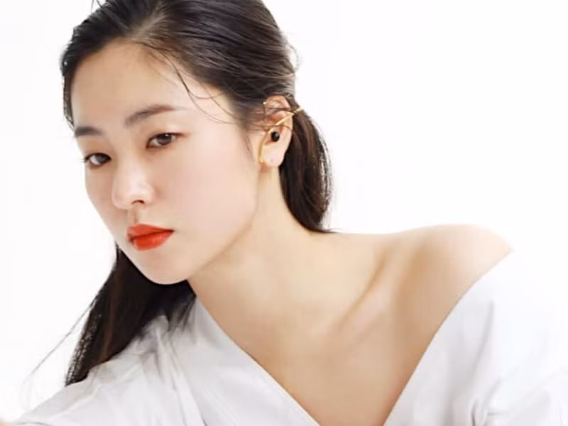 Nhờ đóng cặp với chồng cũ Song Hye Kyo, Jeon Yeo Bin nhận được sự chú ý của nhiều khán giả. Ảnh: Fanpage Jeon Yeo Bin