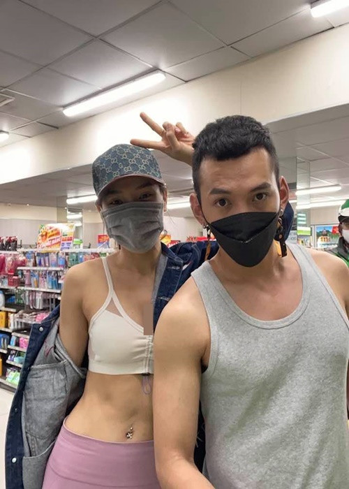 Lý Bình chia sẻ trên Tri thức trẻ, anh và Phương Trinh hiện tại hiểu rõ tính tình của nhau sau giai đoạn không hài lòng khi phát hiện khuyết điểm của đối phương.