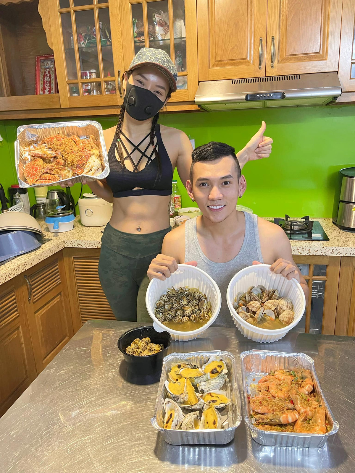 Cặp đôi thay đổi rất nhiều để sửa hết những điều mà người còn lại không thích.