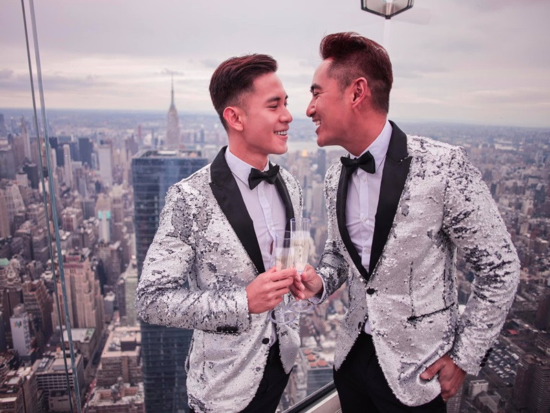 Người mẫu, diễn viên Hồ Vĩnh Khoa và siêu mẫu Rhonee Rojas tổ chức đám cưới và đăng ký kết hôn ở Mỹ vào tháng 10/2017. Sau đó, cả hai tiếp tục sống ở xứ cờ hoa. Ảnh: Rhonee Rojas