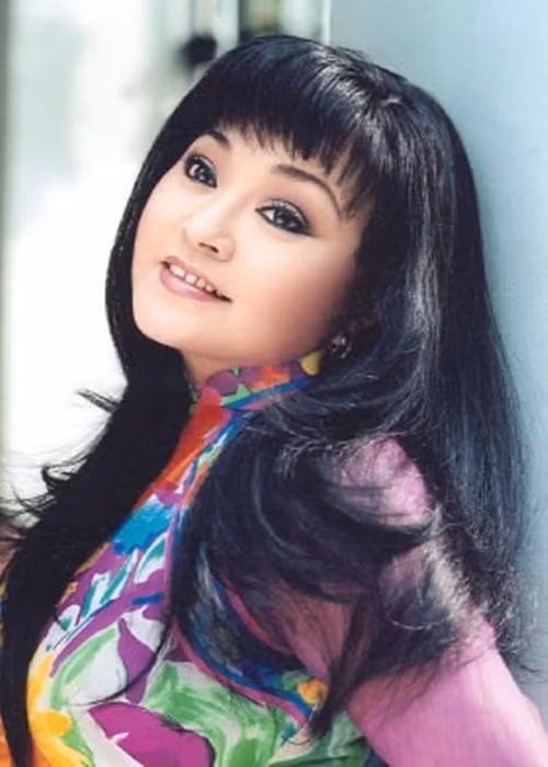 Thực tế, nhiều nhà sản xuất muốn mời danh ca Hương Lan làm giám khảo các cuộc thi âm nhạc vì bà rất tài năng. Ảnh: Người lao động