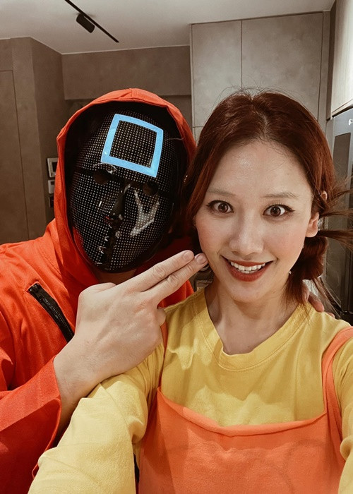 Sau tin đồn nhảm, Trấn Thành - Hari Won khoe ảnh bên nhau mừng Halloween.