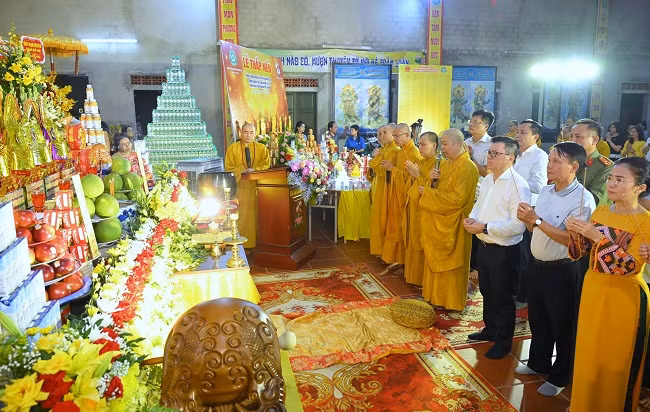 Xuc dong Le Cau sieu 512 liet si nha bao cach mang o Nghe An-Hinh-2