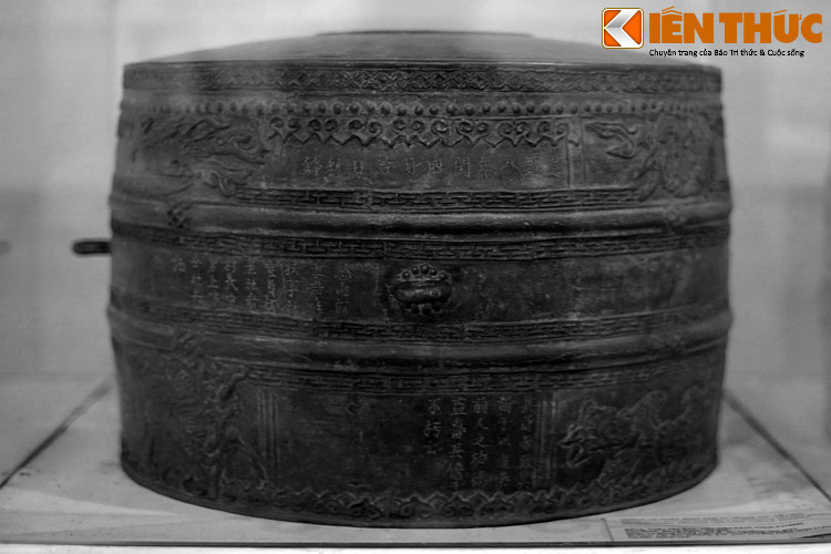 Giới nghiên cứu đánh giá, trống đồng Cảnh Thịnh là hiện vật độc bản trong phức hợp trống đồng Việt Nam. Khác với dòng trống đồng Sơn, trống Cảnh Thịnh được tạo dáng theo kiểu trống da truyền thống, với thân trống chính là tang trống.