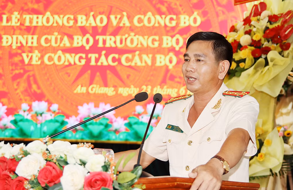 Tại buổi lễ, Đại tá Trần Văn Cung - tân Phó Giám đốc Công an tỉnh An Giang - đã cảm ơn sự quan tâm, giúp đỡ của Đảng ủy Công an trung ương và lãnh đạo Tỉnh ủy - UBND tỉnh. 