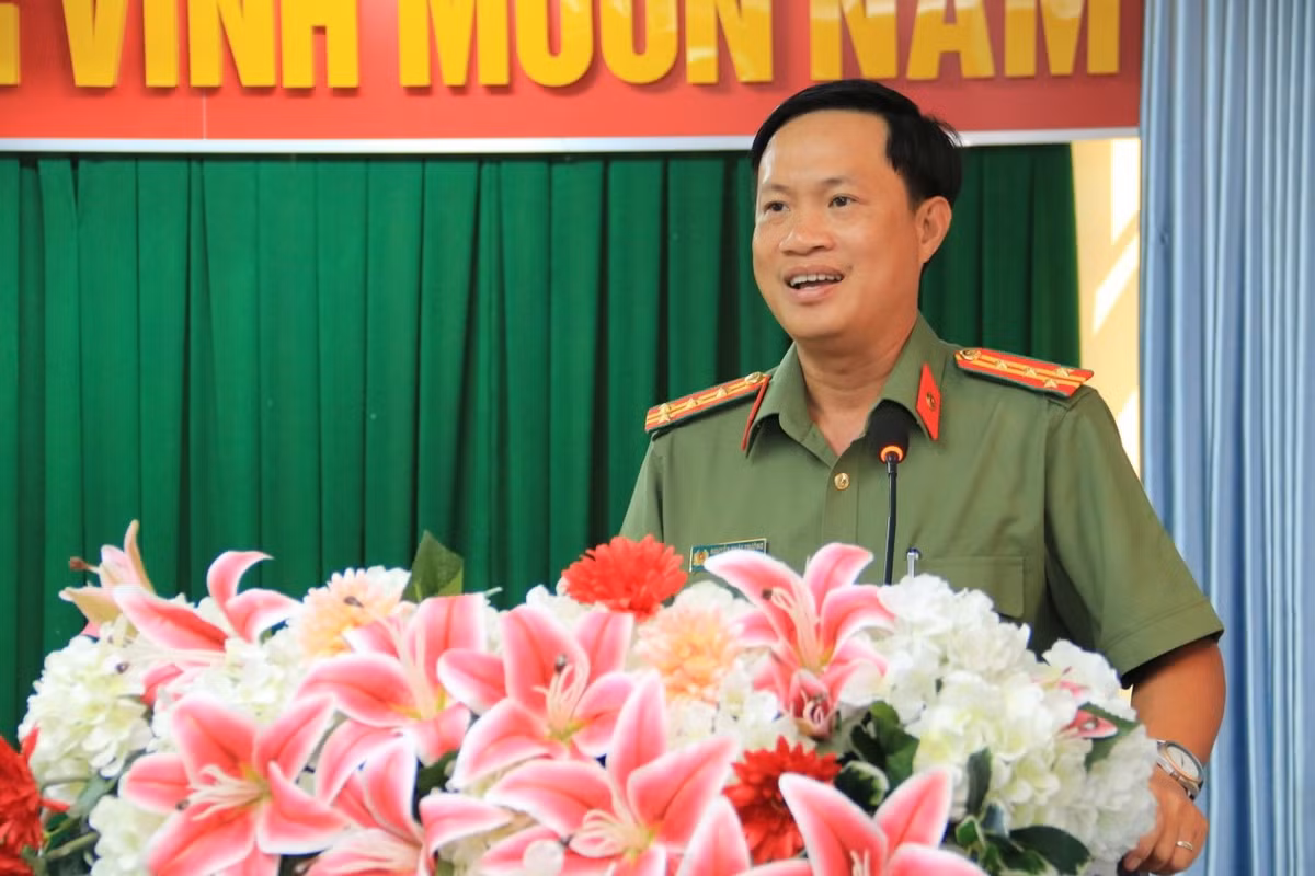 Chiều 23/6, Đảng ủy, Ban Giám đốc Công an tỉnh An Giang tổ chức Lễ thông báo và công bố quyết định của Bộ trưởng Bộ Công an về công tác cán bộ. Tại buổi lễ, Bộ Công an đã thông báo quyết định của Bộ trưởng Bộ Công an về việc điều động Đại tá Nguyễn Nhật Trường - Phó Giám đốc Công an tỉnh An Giang đến nhận công tác và bổ hiệm giữ chức vụ Phó Giám đốc Công an tỉnh Kiên Giang. 