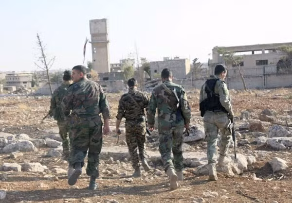 Họ di chuyển tới một khu bãi đất tan hoang, không còn sự sống ở đây.