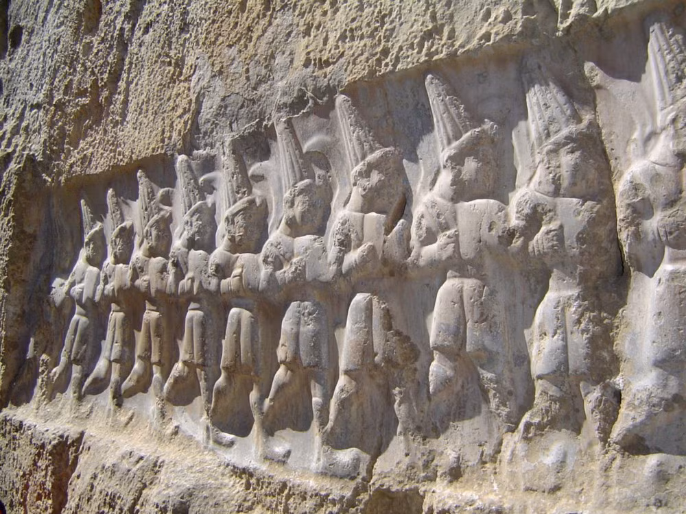 Đây là nguồn tư liệu vô giá, giúp giải mã những ẩn số về một nền văn minh rực rỡ, với nhiều điểm lạ trong nghi lễ và hệ thống tổ chức nhà nước.