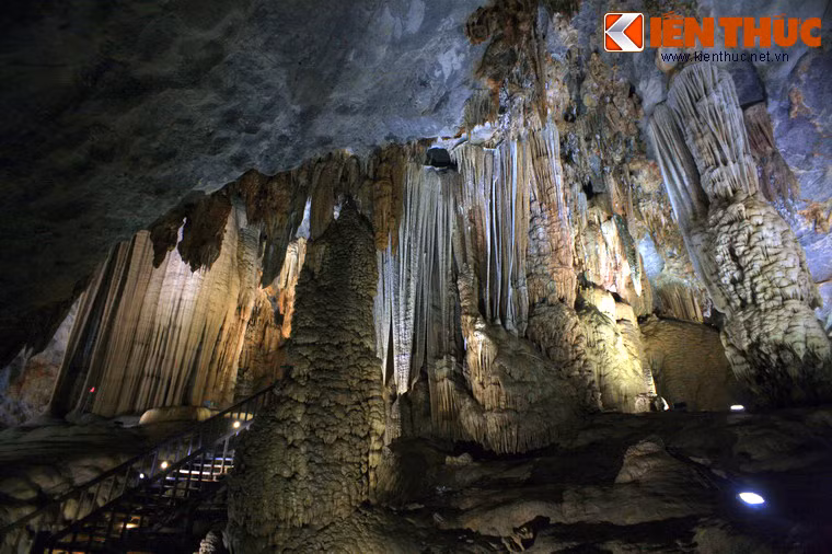 Kết quả khảo sát cho thấy, động Thiên Đường là một động khô, không có sông ngầm chảy qua như động Phong Nha, có tổng chiều dài là 31,4 km.