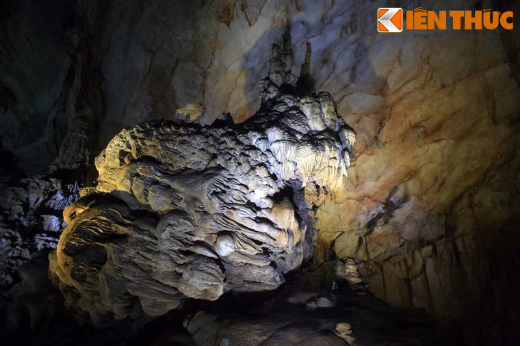 Không khí trong động lúc nào cũng mát lạnh, kể cả khi thời tiết bên ngoài đang là mùa hè nóng bức.