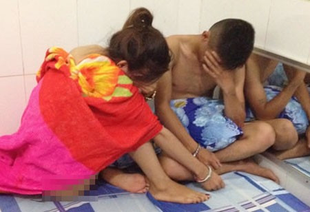 Nen cong khai hai dai gia vu ban dam 7.000 USD?