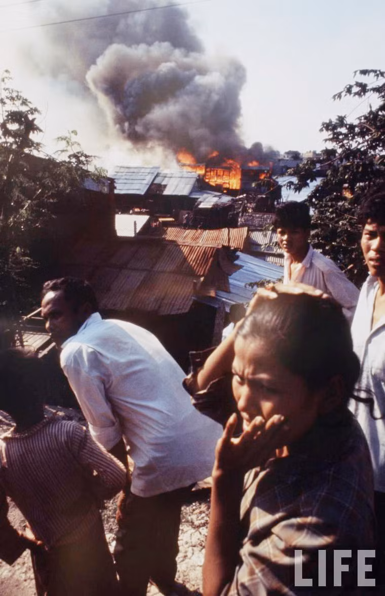 Hỏa hoạn tại một khu ổ chuột ở Sài Gòn.