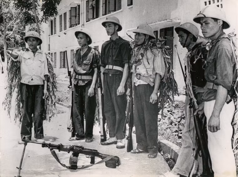 Một đơn vị dân quân tự vệ của miền Bắc Việt Nam.
