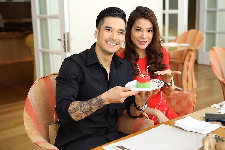 Thiên Nguyễn từng hợp tác cùng “đàn chị” trong bộ phim điện ảnh đầu tay của mình mang tên “Truy sát”. 