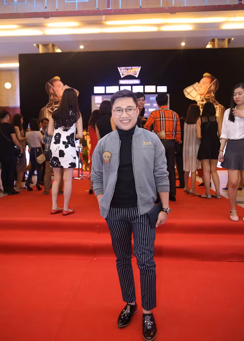 Nghe si Viet no nuc di xem liveshow cua Mr Dam-Hinh-4